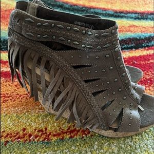 Cork wedges.  With fringe.